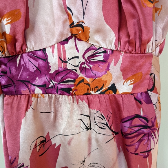 Le Chateau Silk Halter dress, size Small, colourful - Picture 4 of 9